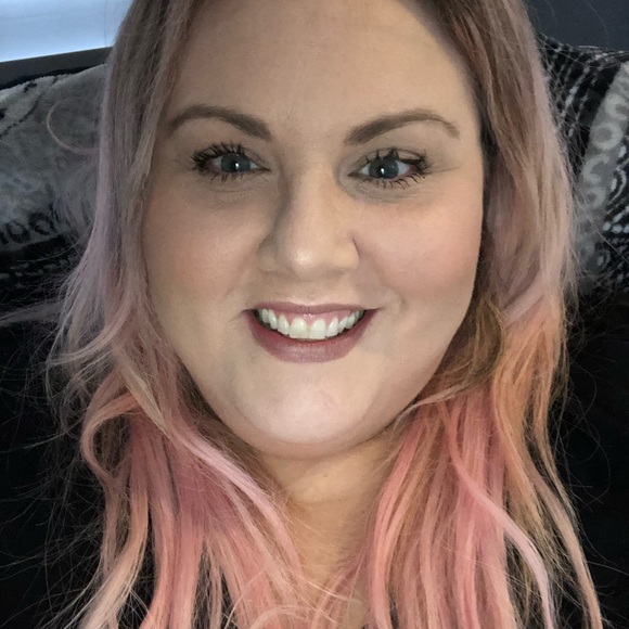 Meet your Posher, Brigitte - Picture 1 of 1